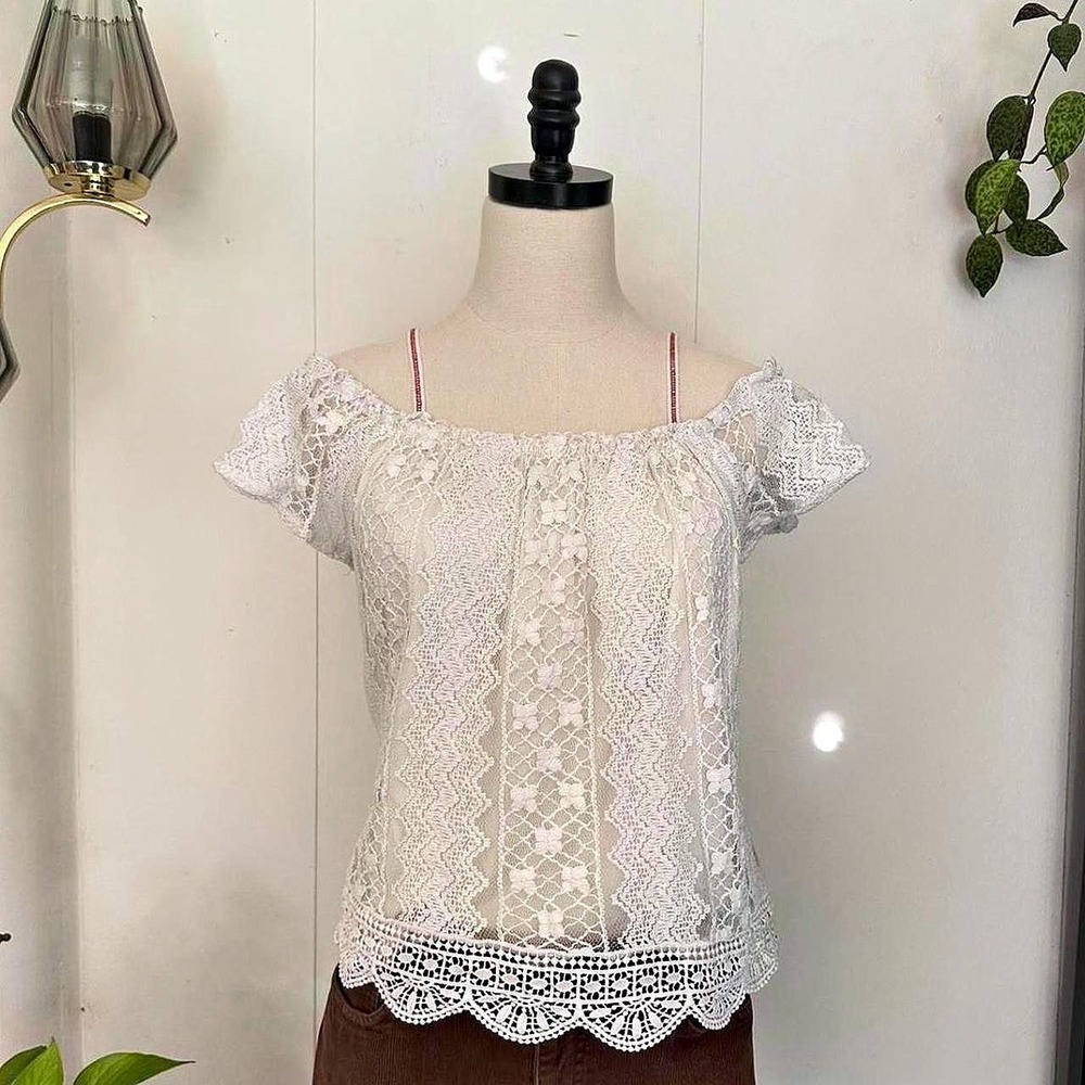 Xhilaration Womens Medium White Lace Off The Shoulder Blouse Spaghetti Straps